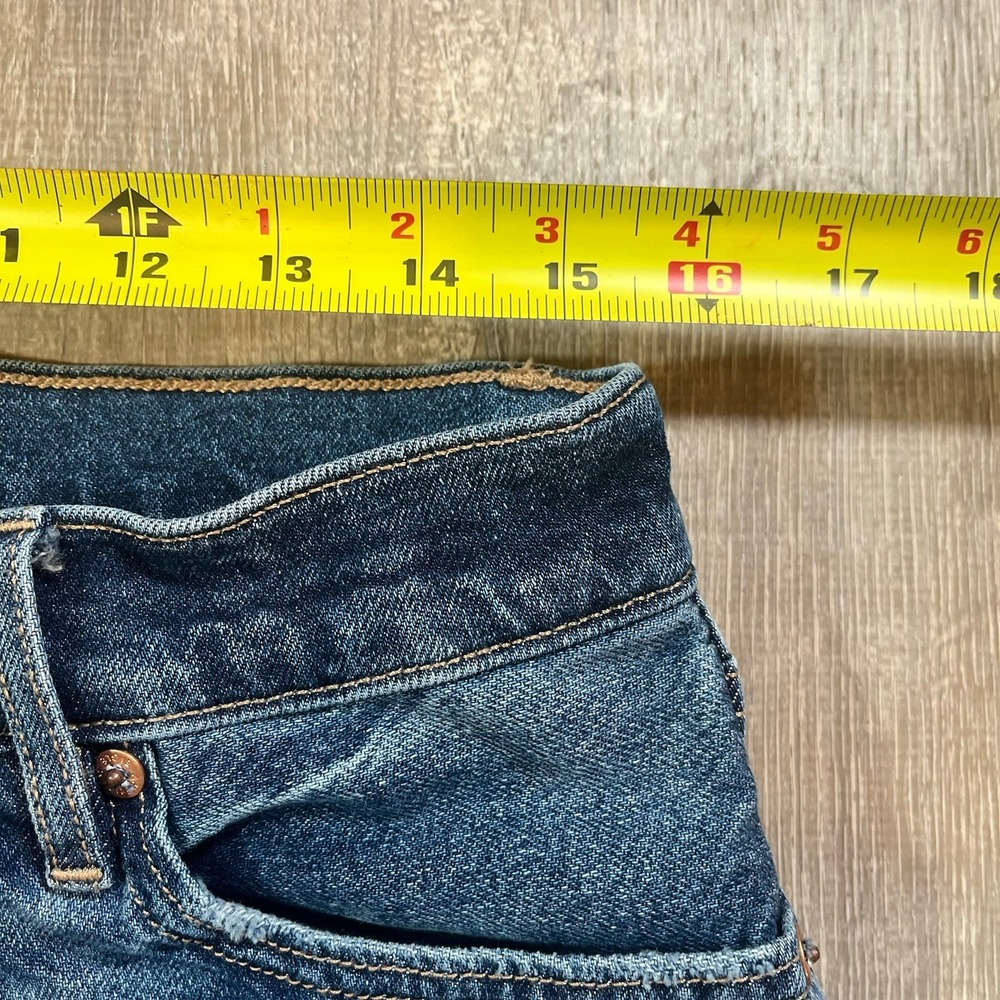 American Eagle Strigid Super High-Waisted Relaxed Denim Short Size 10 - Picture 6 of 9